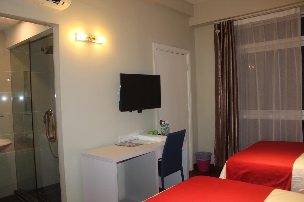 Easyrest Hotel Петалинг Джая Стая снимка